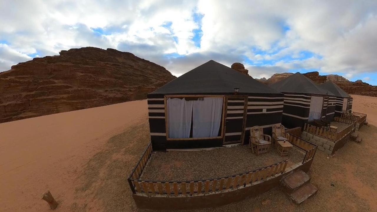 Bedouin Life Camp Hotel Wadi Rum Exterior photo