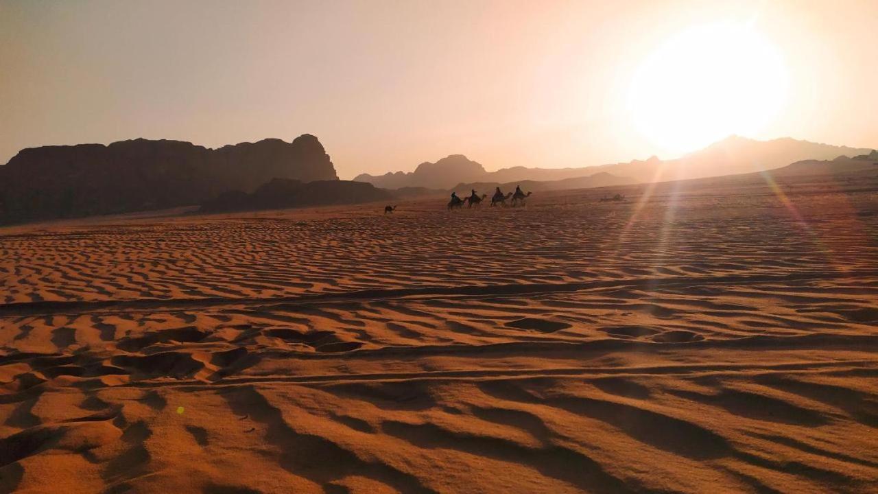 Bedouin Life Camp Hotel Wadi Rum Exterior photo