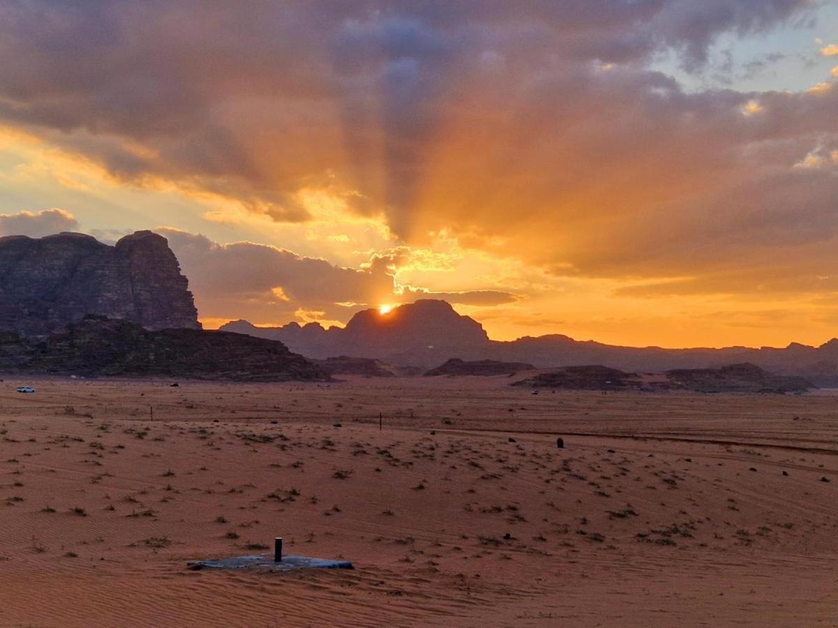 Bedouin Life Camp Hotel Wadi Rum Exterior photo