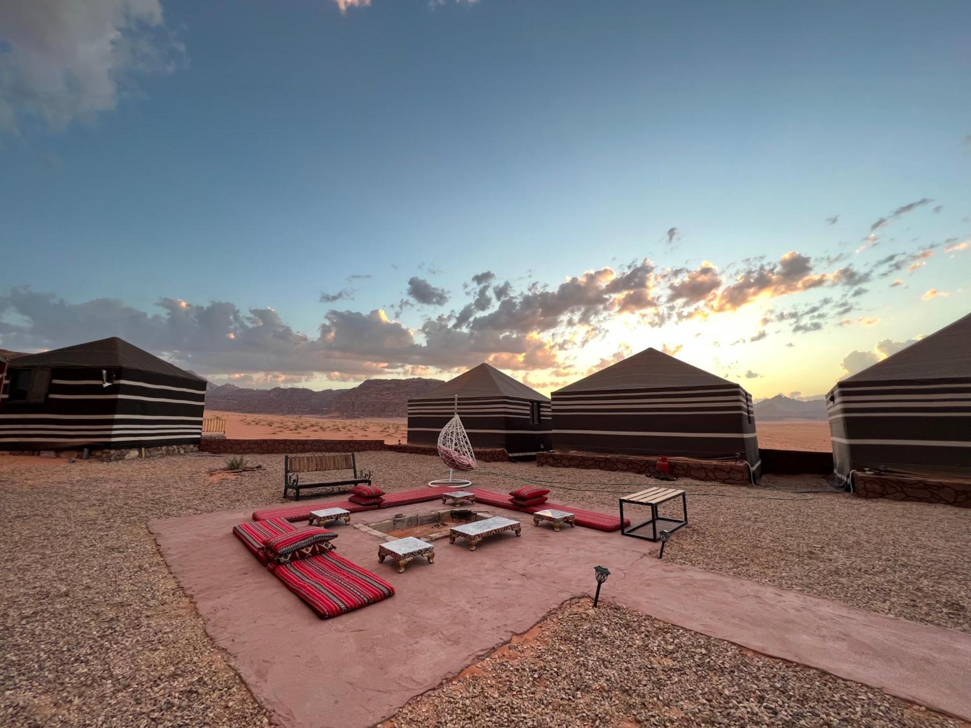 Bedouin Life Camp Hotel Wadi Rum Exterior photo